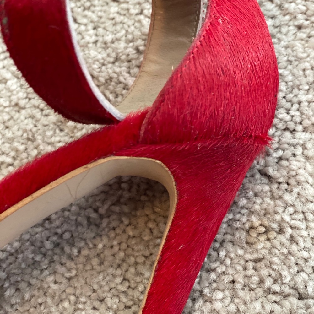 Heels - Picture 3 of 3